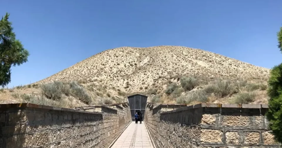 Túmulo Do Rei Midas, Na Cidade De Gordion, Na Turquia (Imagem: Fotopanorama360/Shutterstock)