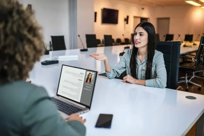 Inteligência Artificial Pode Desumanizar Processo Seletivo (Créditos: Jovanmandic / Istock)