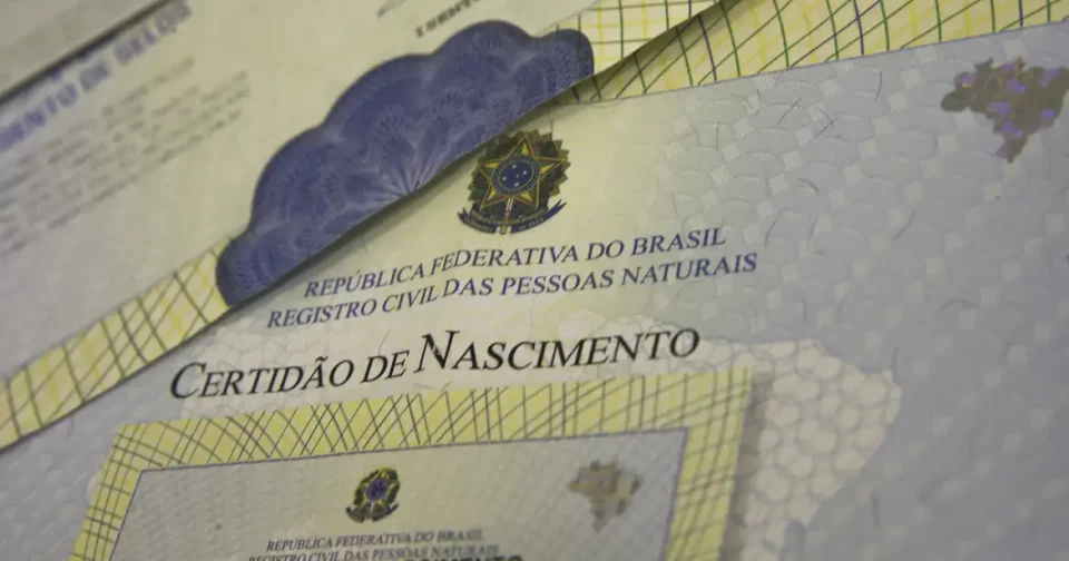Certidao_De_Nascimento_Registro_Civil_Mcajr_Abr_0403221132.Webp
