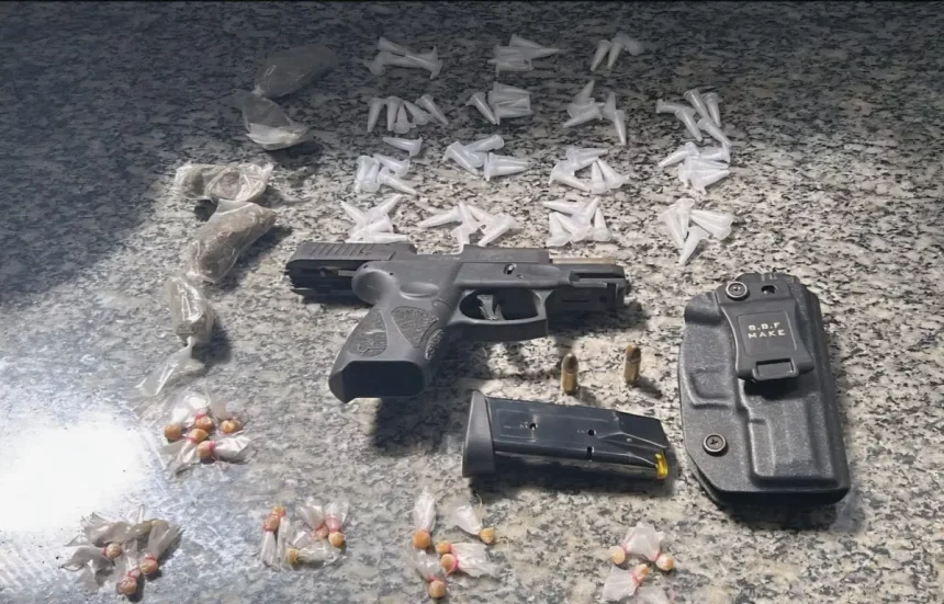 Duas Pessoas Ficam Feridas Após Tiroteio Em Bairro De Salvador