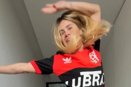 Carolina Dieckmmann 'Lava A Alma' Com Goleada Do Flamengo. ​