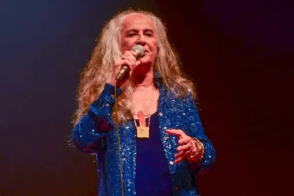 Maria Bethânia Vivia Relacionamento Com Gilda Midani Desde 2017.