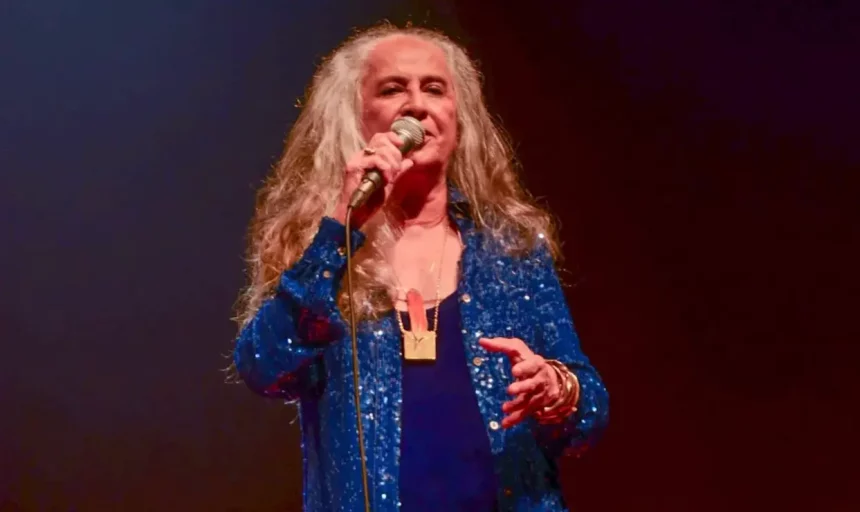 Maria Bethânia Vivia Relacionamento Com Gilda Midani Desde 2017.