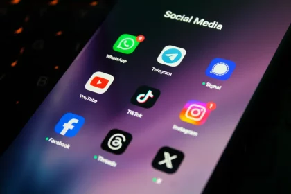Algumas mudanças foram realizadas após pedidos de big techs (Imagem: Ahyan Stock Studios/Shutterstock)