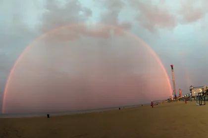Fenômeno Acontece Quando O Sol Está Baixo No Horizonte, Durante O Nascer Ou O Pôr Do Sol (Imagem: Hannamyluv Heather Rhoades - Own Work, Cc By-Sa 4.0)