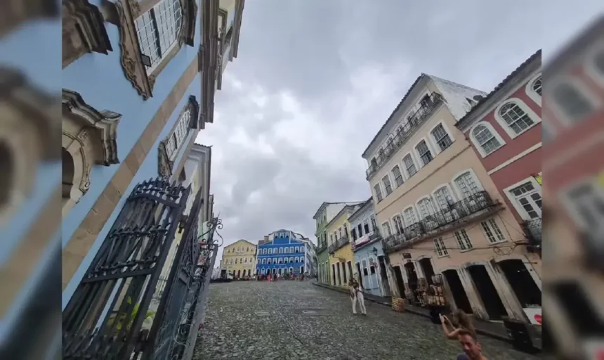 Largo Do Pelourinho, No Centro Histórico De Salvador.
