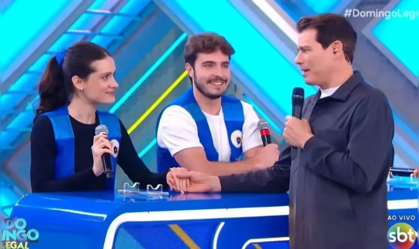 Filha De Celso Portiolli Participou Do Programa Do Pai, 'Domingo Legal', E Surpreendeu Ao Não Saber Pergunta De Geografia Básica.