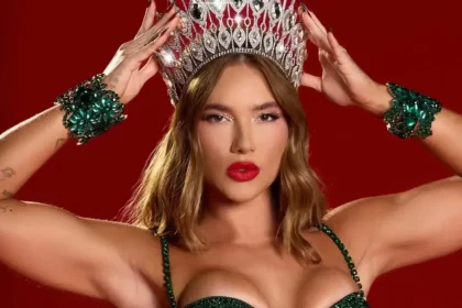 Influenciadora Assumiu O Posto De Rainha De Bateria Da Grande Rio. ​