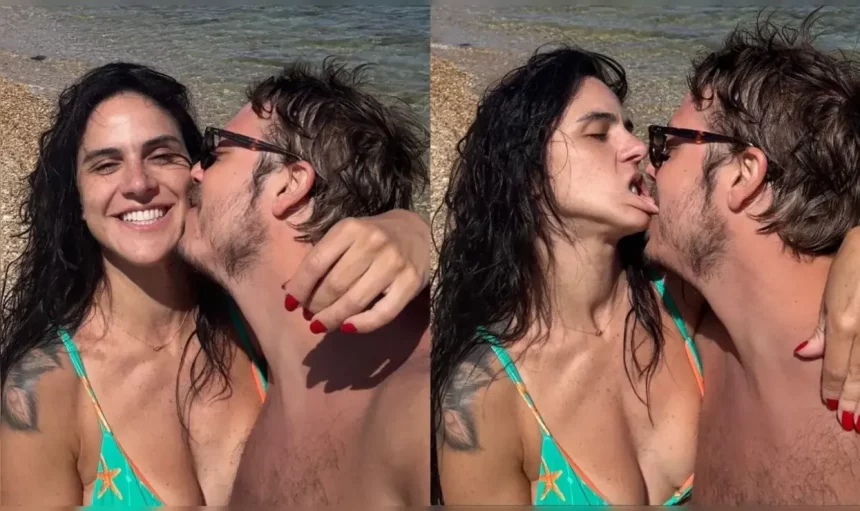 Casal Surgoi Aproveitando As Férias Em Viagem Na Grécia.