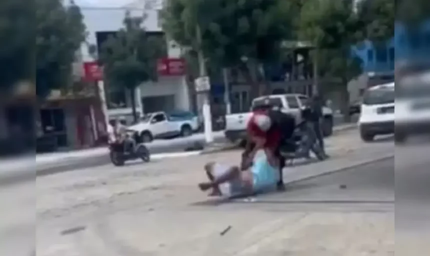 Empresário É Esfaqueado Após Discussão De Trânsito Em Posto De Gasolina Na Bahia.