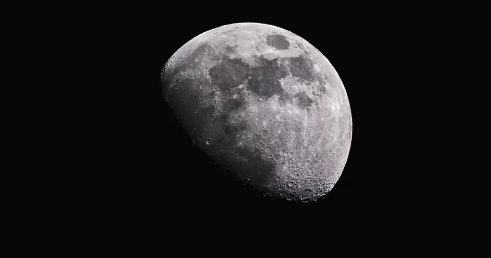 Empresa Finlandesa Compra Hélio Da Lua Por Mais De Us$ 300 Milhões (Imagem: Dr K Kar / Istock)