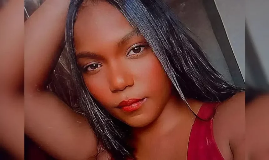 Jovem É Morta A Tiros Dentro De Casa Em Salvador.