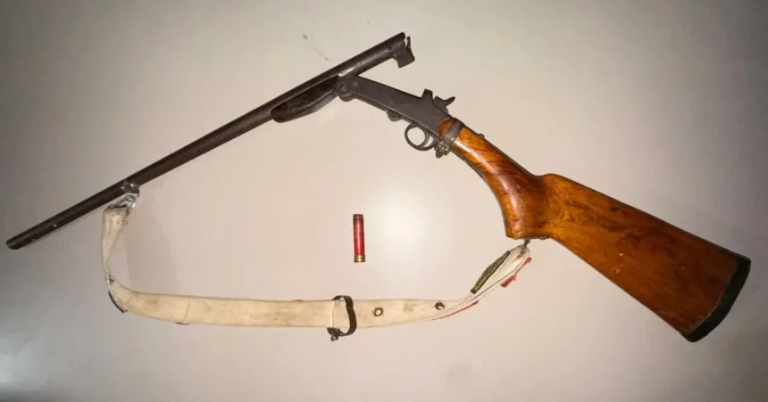 Arma Apreendida Em Casa De Suspeito / Foto: Reprodução / Gazeta 5