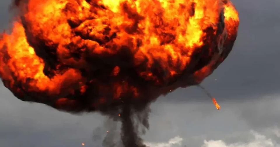 Bola De Fogo Gerada Por Uma Explosão (Imagem: Dvids/Reprodução)