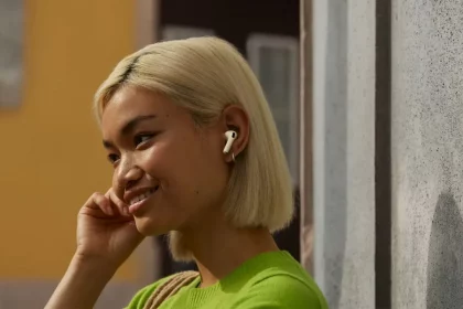 Novos Airpods Pro 3, Da Maçã, Contarão Com Tradução Em Tempo Real (Imagem: Reprodução/Apple)