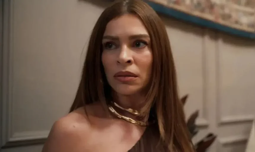 Vilã É Xingada Após Entrar Em Surto E Não Cumprir Exigência De Ferette.  Vilã É Xingada Após Entrar Em Surto E Não Cumprir Exigência De Ferette. 