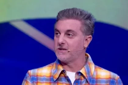 Luciano Huck Descartou A Possibilidade De Uma Cirurgia Estética No Nariz E Fez Confissão No 'Domingão'.