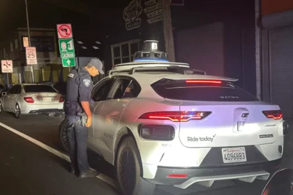 Situação Marcou Uma &Quot;Estreia&Quot; Para Ambos Os Oficiais Envolvidos Na Operação (Imagem: Polícia De San Bruno)