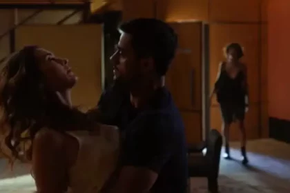 Ele Passará A Desconfiar Após Passar Por Susto Com A Atriz.  Ele Passará A Desconfiar Após Passar Por Susto Com A Atriz. 