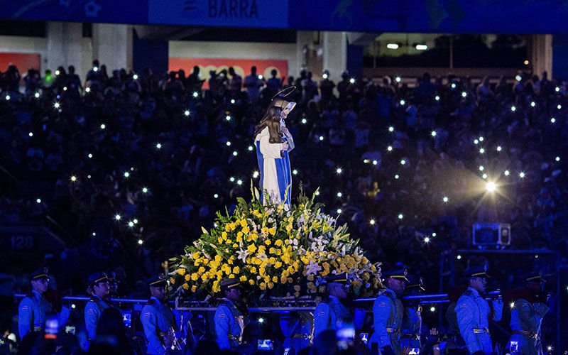 Quase 50 Mil Pessoas Lotam Fonte Nova Na Celebração Pela Canonização De Irmã Dulce