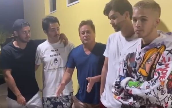 Cantor Leonardo Tranquiliza Fãs Após Acidente De Carro Que Os Filhos Sofreram Em Goiás: 'Estão Todos Bem'; Vídeo