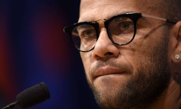 No Instagram, Daniel Alves Dá Adeus Para Torcida Do Barça