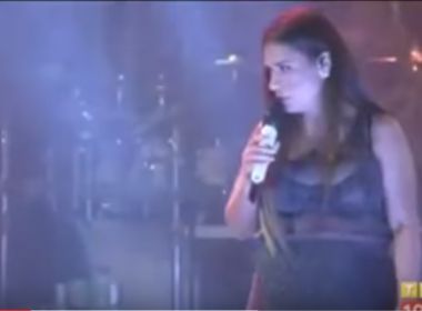 Vídeo: Simone Dá Murro Em Fã Que Derrubou Simaria Em Show De Amargosa