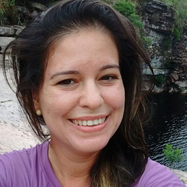 Bahia: Professora Foi Morta Com Mais De 20 Facadas; Suspeita É De Crime Passional