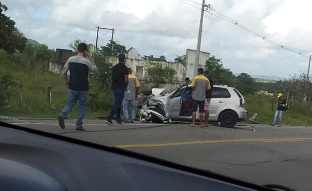 Colisão Entre Dois Veículos Deixa Duas Pessoas Feridas Em Santana Do Ipanema - Al