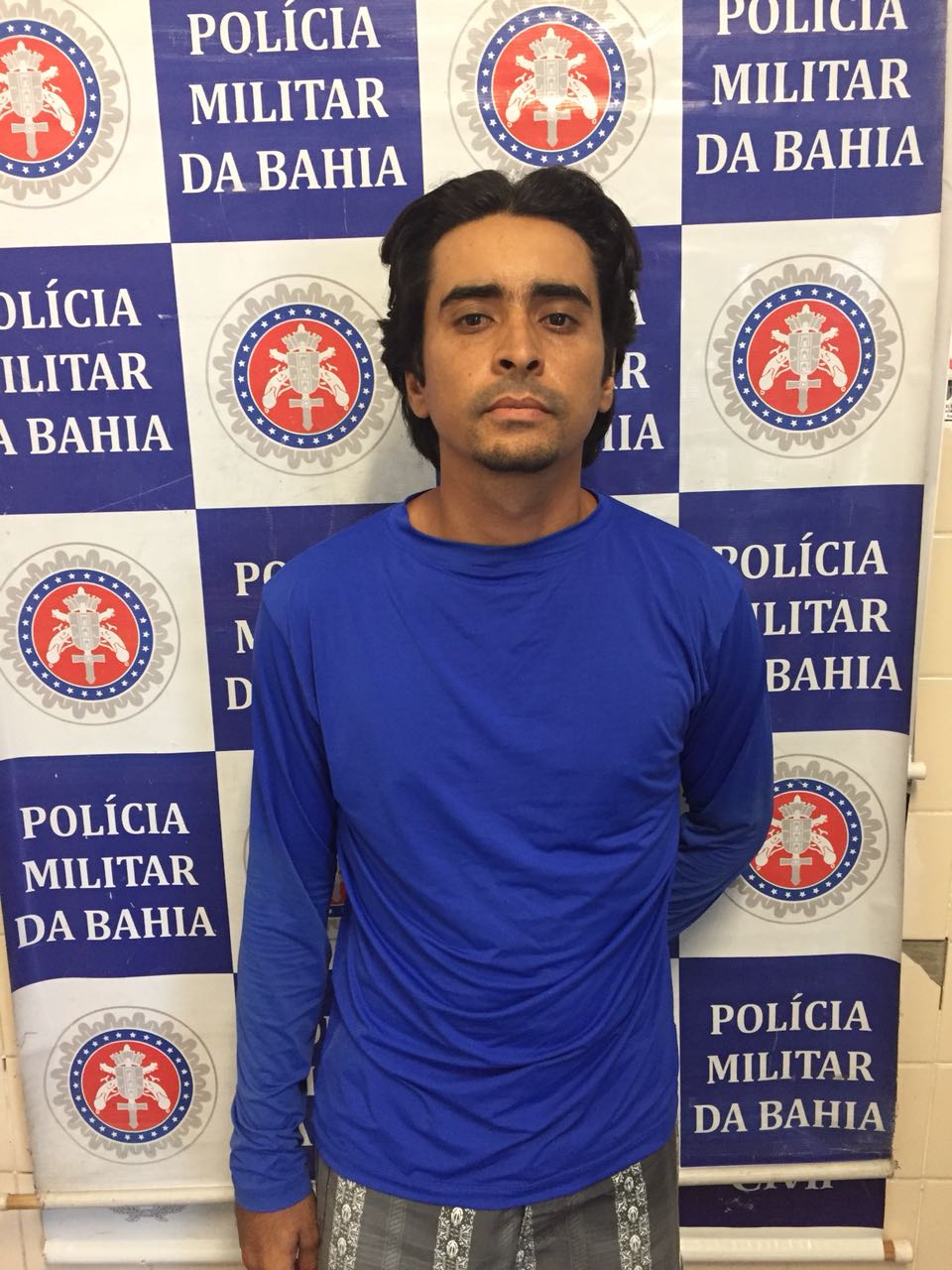Polícia Militar Prende Indivíduo Com Drogas Em Paulo Afonso