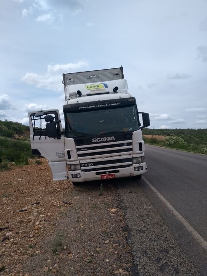 Policiais Da Cipe-Caatinga Recuperam Veículo Roubado Em Macururé- Ba