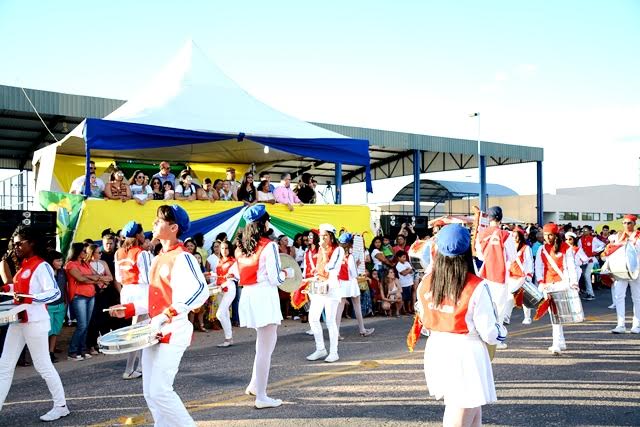 Em Glória, Desfile Da Independência Tem Intensa Participação Popular E Shows Das Bandas Marciais